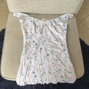 La Hearts White Ruffled Top